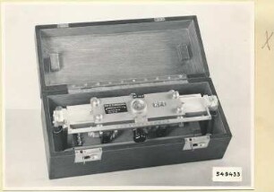 Hohlrohr-Messleitung Typ Nr. G 475.140, Kasten geöffnet, Foto 1954