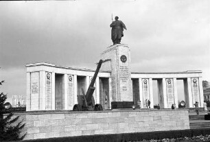 Berlin: Russisches Ehrenmal im Tiergarten