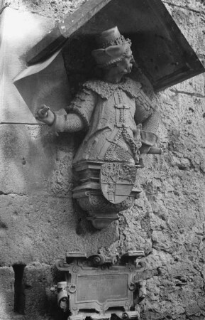 Torfigur, Schloss Lichtenstein : Rechte Torfigur am Schloss Lichtenstein