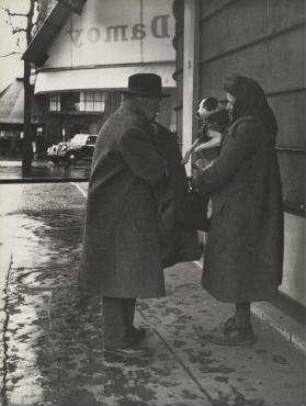 Ohne Titel (Madame und ihr Hund)