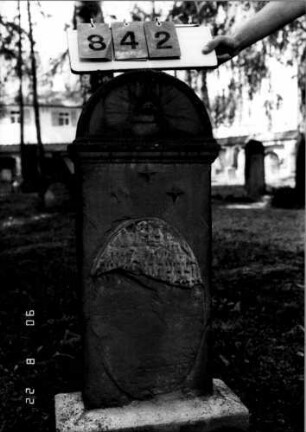 Grabstein 842