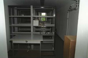 Sächsische Landesbibliothek - Staats- und Universitätsbibliothek Dresden, Zweigbibliothek Medizin. Zustandsaufnahme Magazin