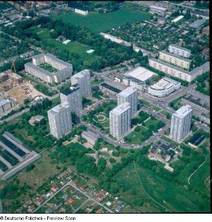 Wohnhochhaus : Wohnbebauung mit Wohnhochhäusern, Michelangelostraße