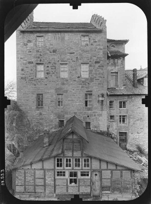 Römhild. Schloß Glücksburg (1465/1491, Umbau 1539/1546; P. Dauth, Umgestaltung 1676/1680). Hofansicht