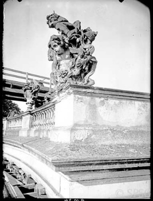 Potsdam, Schloss Sanssouci, Bauarbeiten an den Kolonnaden.