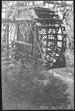 Redding, California. Water Wheel