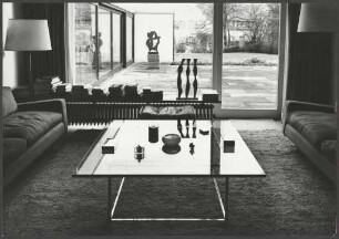 Glastisch für Wohnung Hatje, Stuttgart 1966 (Foto)