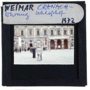 Weimar, Schloss : Cranach-Ehrung im Schlosshof