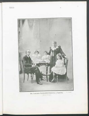 [Fotografía de] Dr. Luciano Benjamín Cisnero y familia - (último retrato)