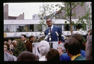 Dr. Helmut Kohl 22.5.74.