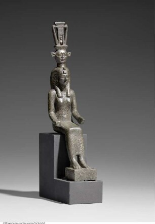 Statuette der thronenden Göttin Nebet-hetepet