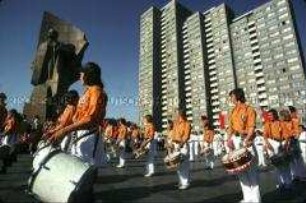 Musikzug des SC Dynamo auf dem Leninplatz in Berlin-Friedrichshain