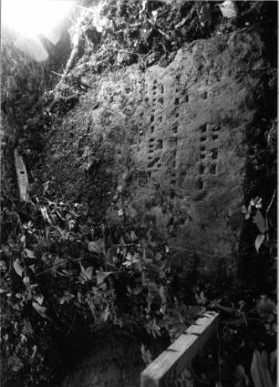 Grabstein 573 (2)