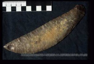 Djara Ä98/4//2, Flächenretuschiertes Messer