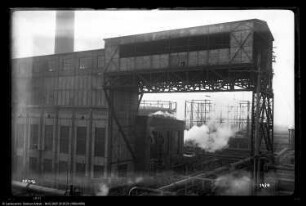 Brücke von Bau Me 3 Dampfkesselhaus nach Bau Me 103 Dampfkesselhaus, Me 501, 502 Gasbehälter