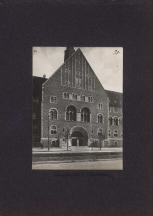Landgericht III, Berlin-Charlottenburg: Mittelbau