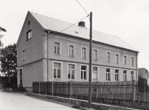 Schule, Langhennersdorf