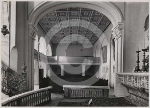 Saal der katholischen Pfarrkirche in Oels