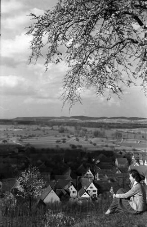 Nimburg: Blick von der Nimburg auf Dorf