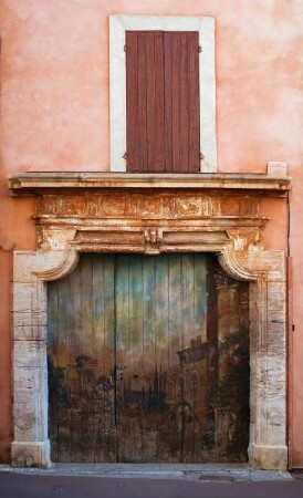 Frankreich. Provence. Vaucluse. Roussillon. Altes Tor