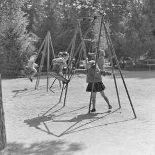 Im Stadtpark von Plowdiw. Kinderspielplatz