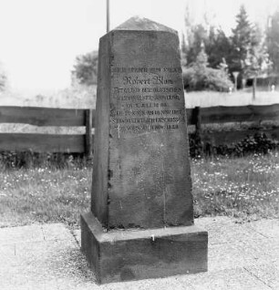 Robert-Blum-Denkmal; Karben, Walter-Rohmeis-Straße