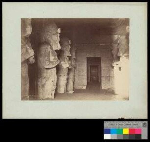 Abou-Simbel.Gd. Temple.Intr de la Salle.