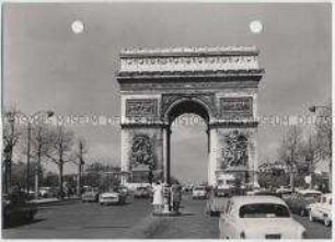 Paris, Arc de Triomphe (Triumpfbogen) und Place de l'Étoile
