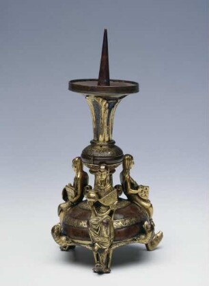 Leuchterpaar mit allegorischen Figuren — Leuchter mit allegorischen Figuren
