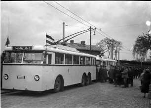 Berlin; Marienfelde: Eröffnung des Strom-Busses "32"