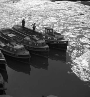 Hafen im Winter, Hamburg