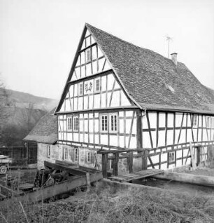 Schlossmühle (Mühlenanlage); Büdingen, Mühltorstraße 24, Mühlgraben