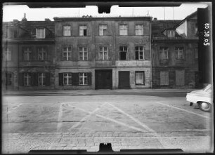 Potsdam, Gutenbergstraße 4. Wohnhaus mit Laden. Straßenfront