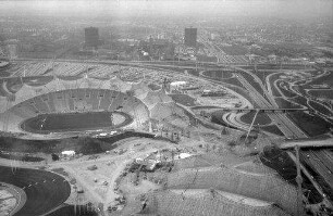 München: vom Olympiaturm [Fernsehturm] auf Olympiastadion
