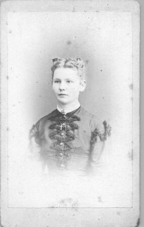 Porträt von Marie Trübenbach