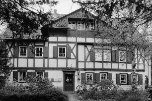 Sachgesamtheit Luxemburger Schloss (Schloss); Königstein, Burgweg 7, Seilerbahnweg 14, Seilerbahnweg, Burgweg 5, Burgweg 3