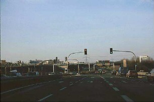 [Knoten West aus Osten]