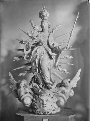 Madonna auf der Mondsichel