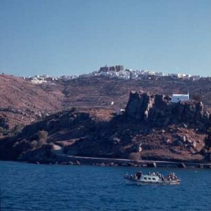 Patmos. 34 km2, Ostgolf, Skala und Chóra. E70. SR22