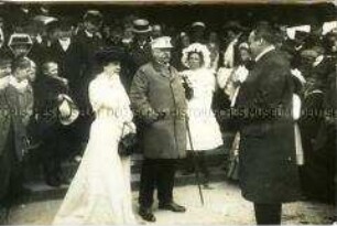Reichskanzler Bülow mit Frau auf Norderney