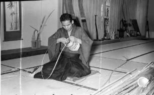 Internationale Handwerksschau Berlin Mai-Juli 1938: Japanischer Korbflechter
