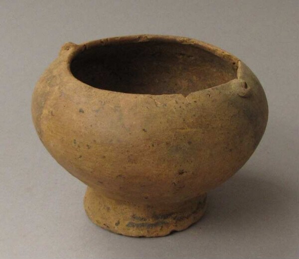 Clay vessel