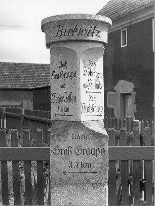 Distanzsäule : Birkwitz-Pratzschwitz. Distanzsäule