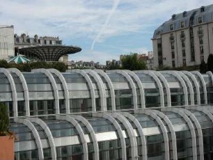 Forum des Halles, 1977 an Stelle der ehemaligen Markthallen eröffnetes Geschäfts-und Ausstellungszentrum