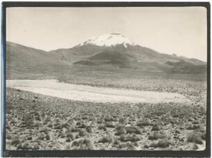 Cerro Puquintica von Chilcaya aus gesehen