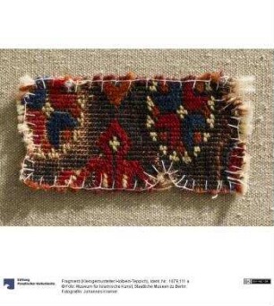 Fragment (Kleingemusterter Holbein-Teppich)