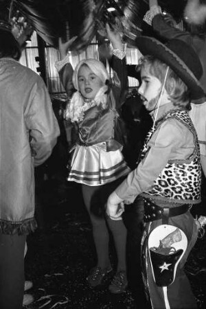 Kindermaskenball in der Schwarzwaldhalle, veranstaltet vom Festausschuss Karlsruher Fastnacht FKF