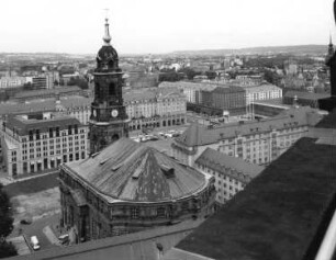 Dresden-Altstadt. Blick vom Rathausturm über Kreuzkirche und Altmarkt nach Nordwesten