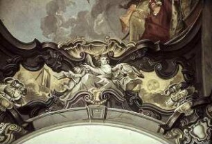 Ornamentaler Rahmen für das Deckenbild: Verehrung Mariens