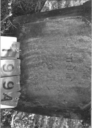 Grabstein 199 (Index: 99786024) Zustand: Vorderseite: vollständig abgeblättert Maße HxBxT: 81x62x17 cm: Grabstein 199A